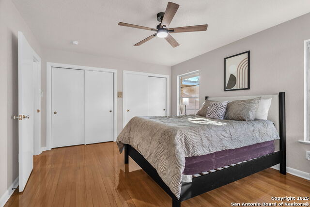 Image 40 of 72 For 212 Atwater