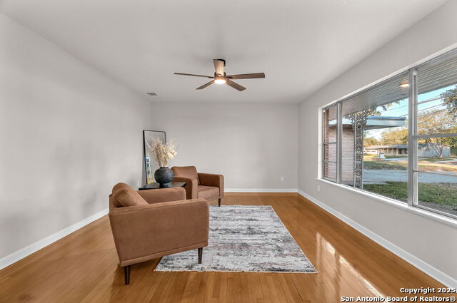 Image 53 of 72 For 212 Atwater