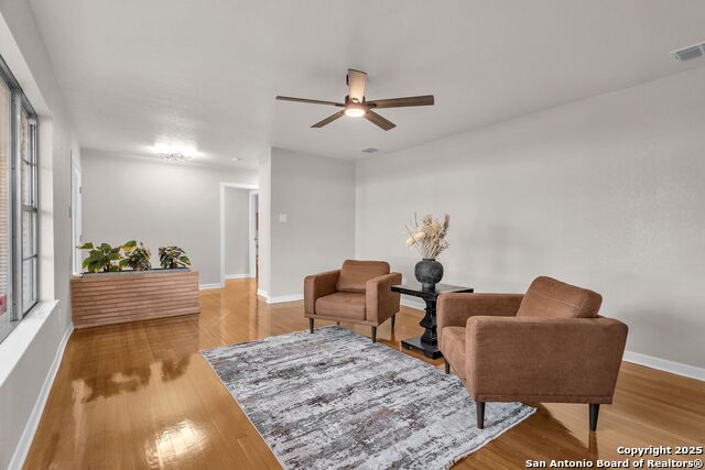 Image 55 of 72 For 212 Atwater