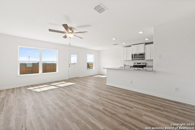 Image 4 of 16 For 16144 Farmer