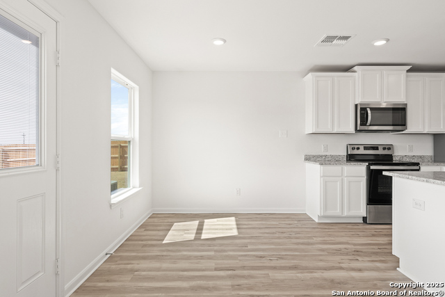 Image 6 of 16 For 16144 Farmer