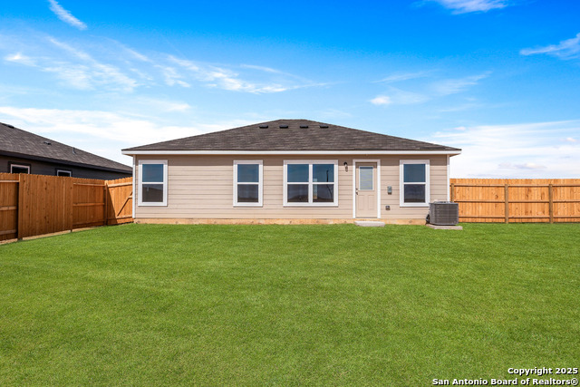 Image 2 of 24 For 16025 Stratford Cove