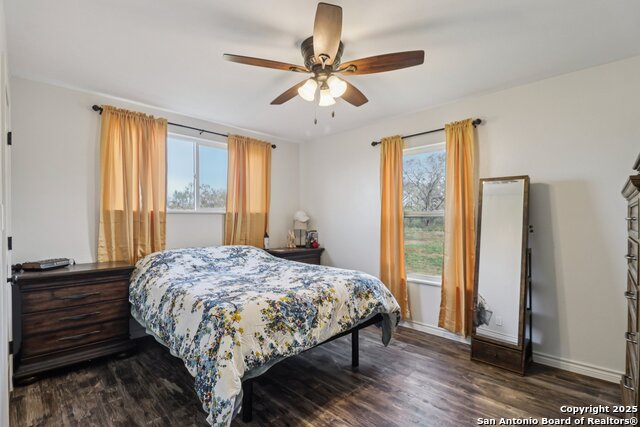 Listing photo id 26 for 5054 Odaniel