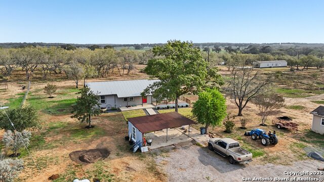 Listing photo id 33 for 5054 Odaniel