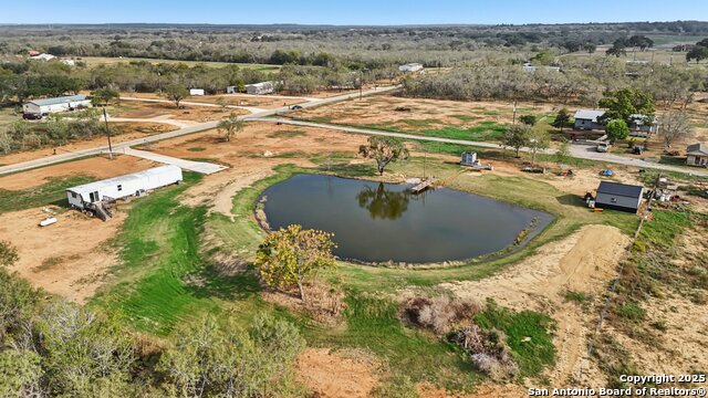 Listing photo id 44 for 5054-5080 Odaniel