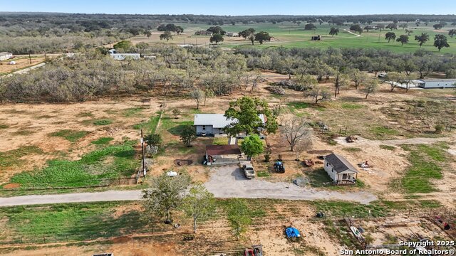 Listing photo id 47 for 5054-5080 Odaniel