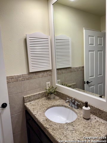 Image 14 of 21 For 13731 Castle Grove Dr.