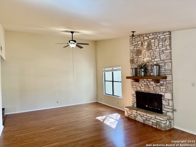 Image 4 of 21 For 13731 Castle Grove Dr.