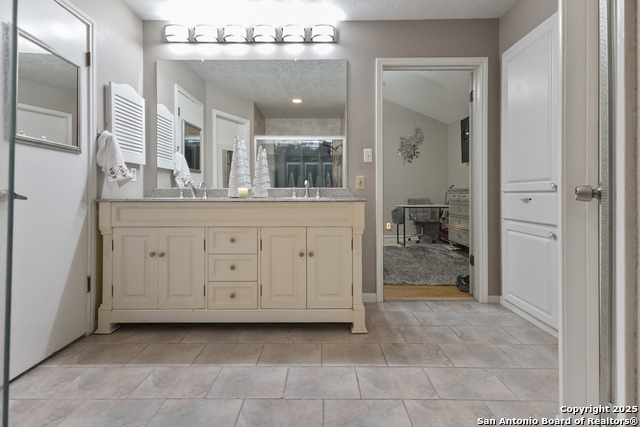 Image 12 of 17 For 5843 Spring Valley