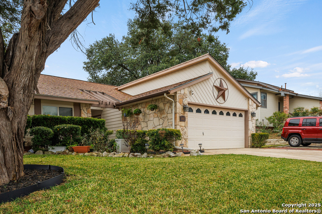 Image 2 of 17 For 5843 Spring Valley