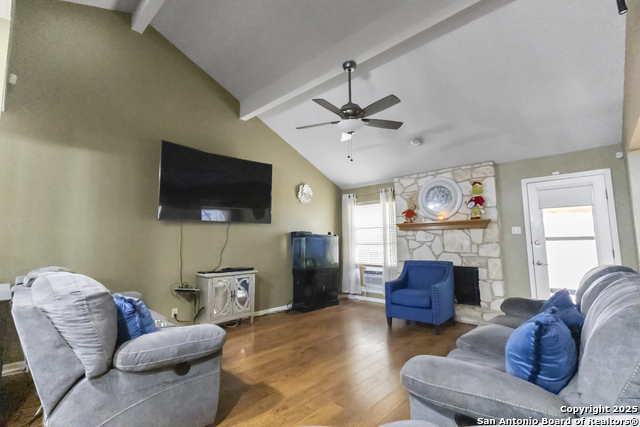 Image 3 of 17 For 5843 Spring Valley