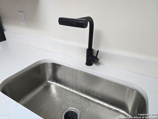 Image 7 of 27 For 334 Wiggins Creek