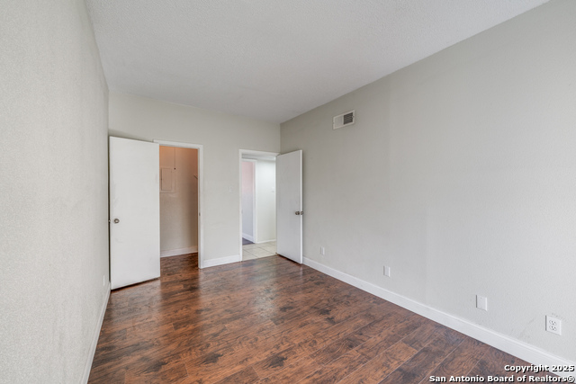 Image 11 of 23 For 7123 Thrush View 20