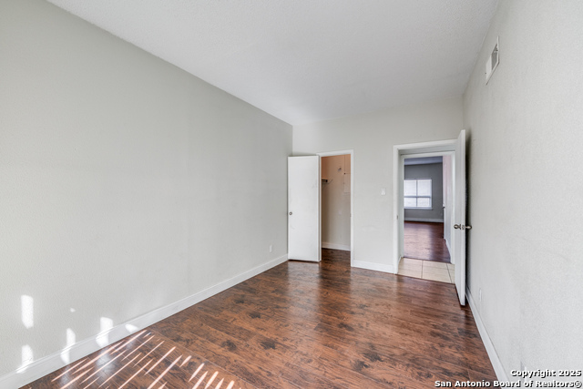 Image 19 of 23 For 7123 Thrush View 20