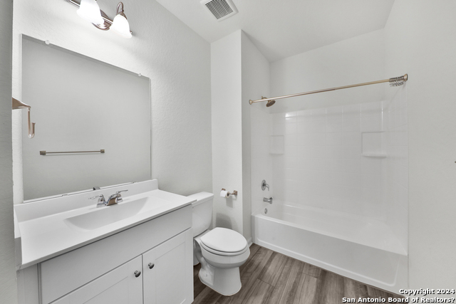 Image 26 of 50 For 12527 Corona Borealis