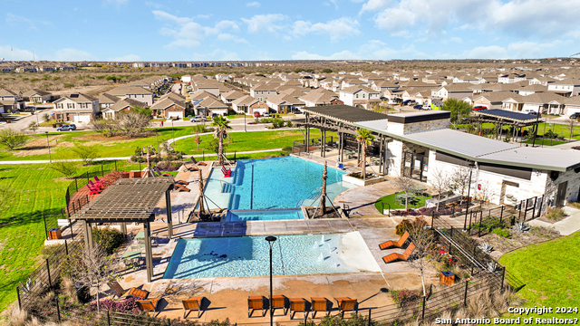 Image 47 of 50 For 12527 Corona Borealis