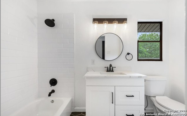 Image 5 of 9 For 3743 Electra