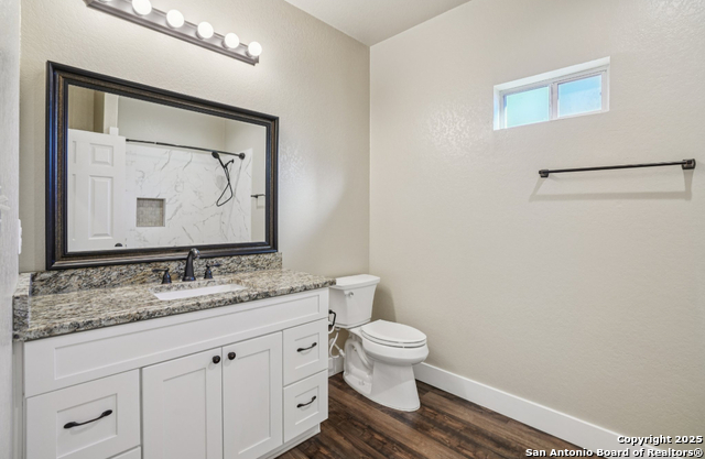 Image 24 of 33 For 8366 Ventura Blvd