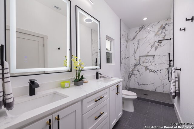 Listing photo id 25 for 1210 Fernwood Rd