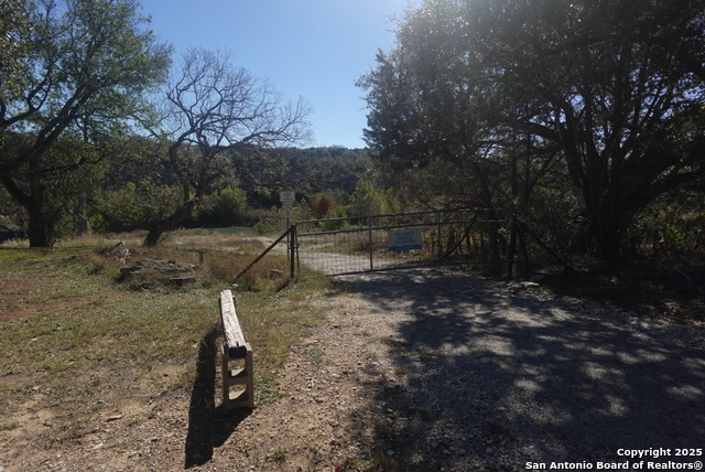 Listing photo id 5 for 110 Estates  