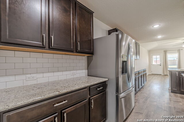 Image 15 of 99 For 9717 Baytown Coast