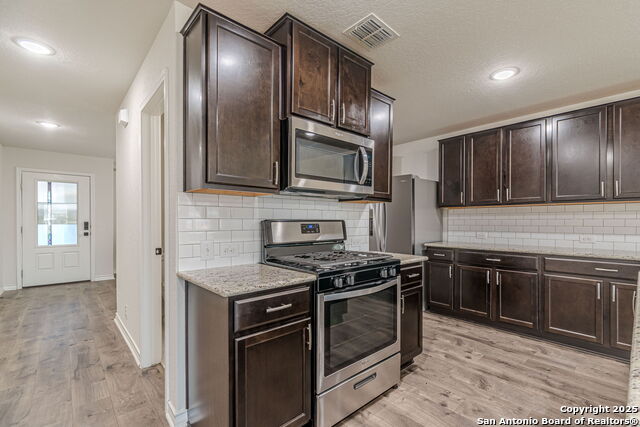 Image 22 of 99 For 9717 Baytown Coast