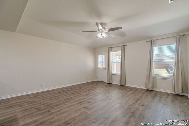 Image 23 of 99 For 9717 Baytown Coast