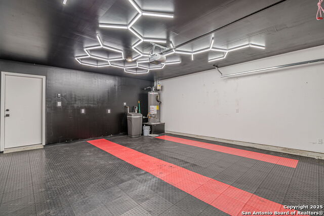 Image 28 of 99 For 9717 Baytown Coast