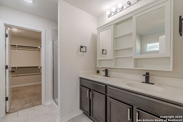 Image 36 of 99 For 9717 Baytown Coast