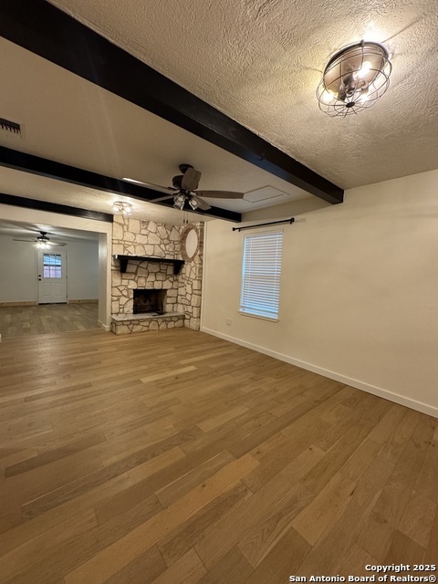 Image 15 of 42 For 121 Larkspur