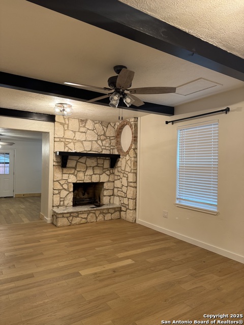 Image 16 of 42 For 121 Larkspur