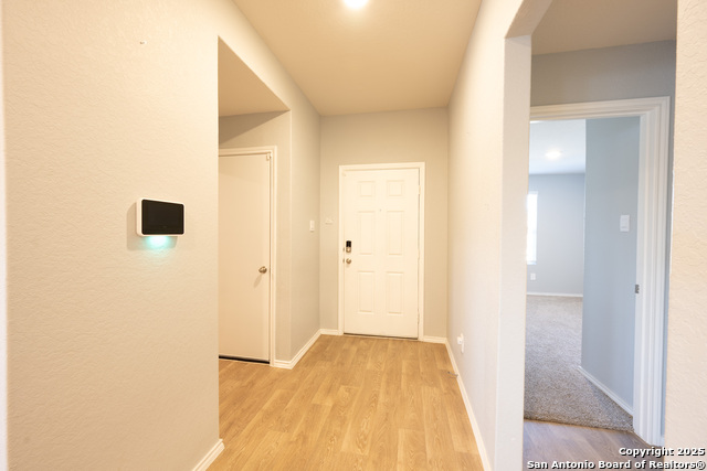 Listing photo id 2 for 556 Chaco Loop