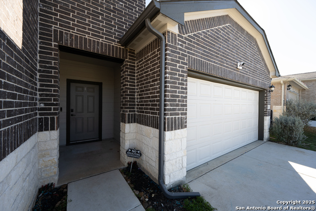 Image 3 of 24 For 560 Chaco Loop