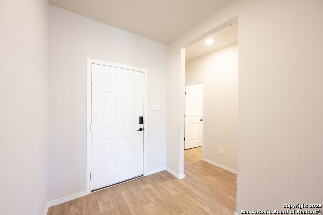 Image 4 of 24 For 560 Chaco Loop