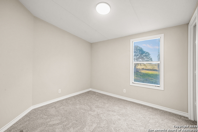 Image 14 of 22 For 5246 Savannah Way