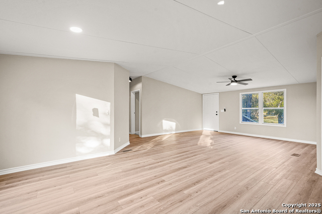 Image 4 of 22 For 5246 Savannah Way