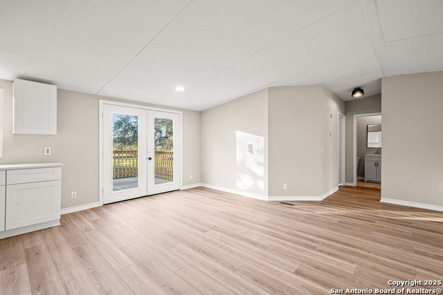 Image 7 of 22 For 5246 Savannah Way