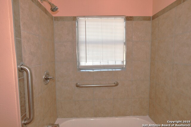 Image 12 of 14 For 1809 Arbor  