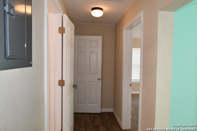 Image 8 of 14 For 1809 Arbor  