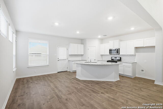 Image 14 of 58 For 8512 Murray Grey