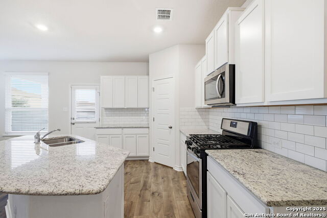 Image 17 of 58 For 8512 Murray Grey