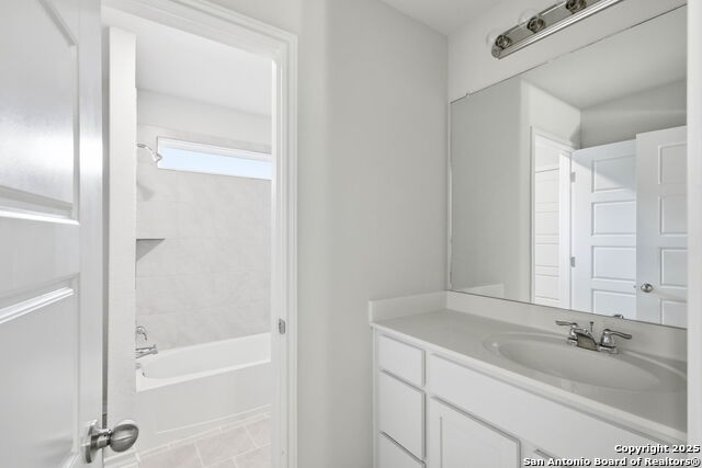 Image 31 of 58 For 8512 Murray Grey