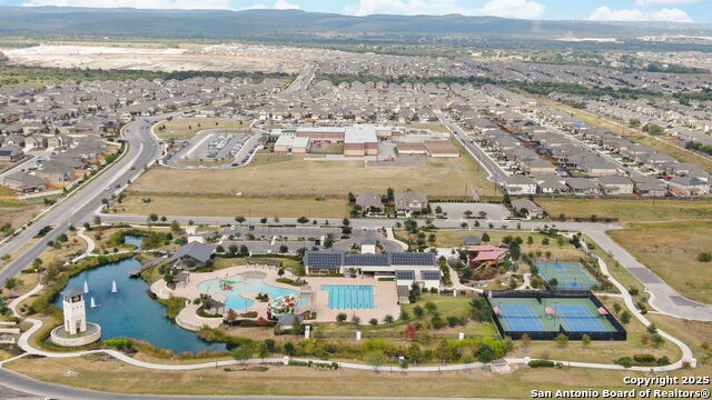 Image 44 of 58 For 8512 Murray Grey