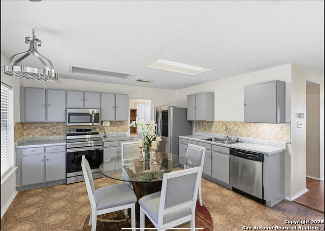 Image 11 of 26 For 6107 Ferrysage Dr