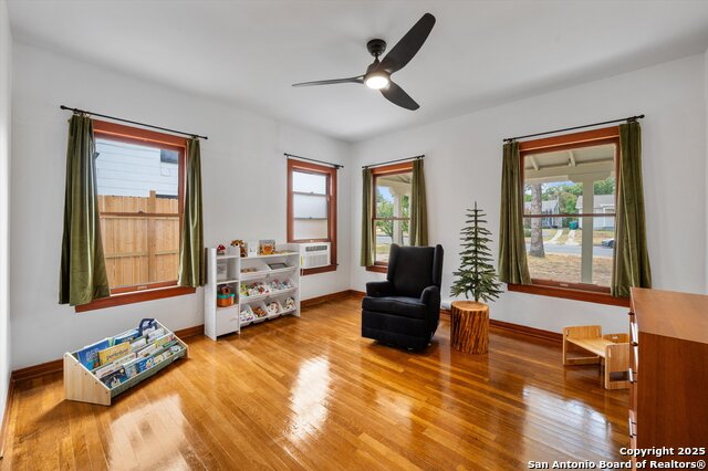 Image 22 of 28 For 1411 E Highland Blvd