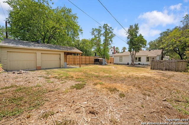 Image 28 of 28 For 1411 E Highland Blvd