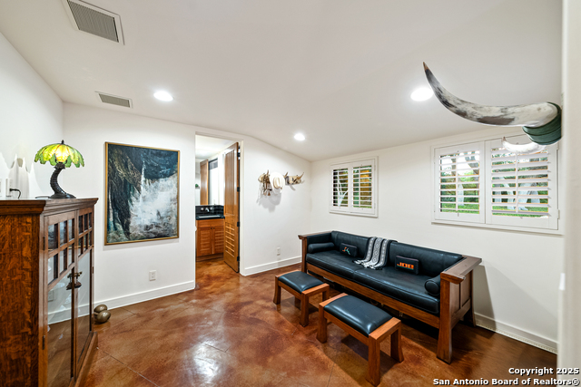 Image 29 of 70 For 203 Lakeridge