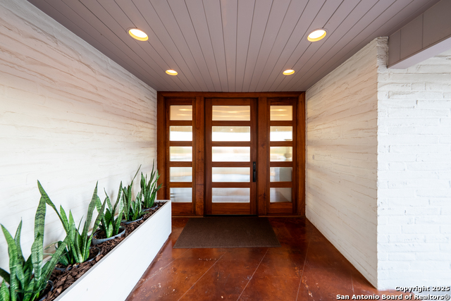 Image 50 of 70 For 203 Lakeridge