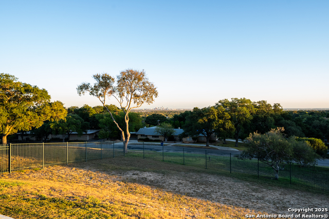 Image 53 of 70 For 203 Lakeridge