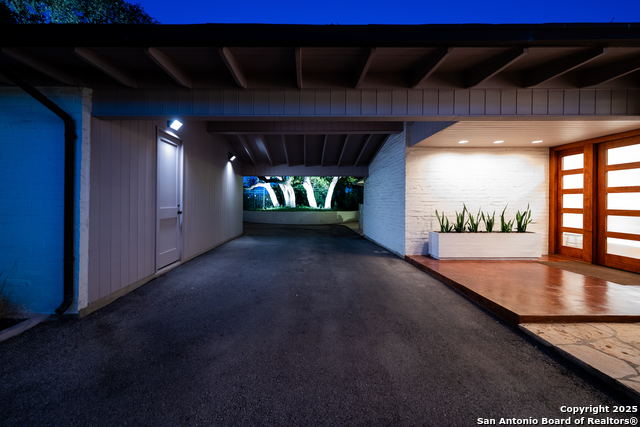 Image 6 of 70 For 203 Lakeridge